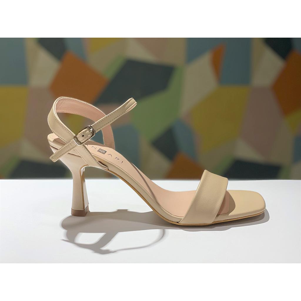 SANDALIA TACÓN DESTALONADA