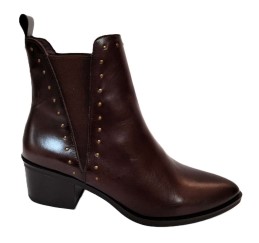 BOTÍN TACHAS CAMPERO